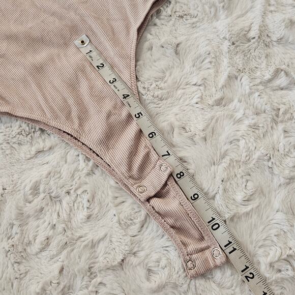 Poof New York bodysuit beige twist knot front long sleeve ribbed snaps Large - Picture 8 of 15